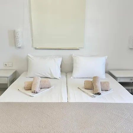 Daphne בית הארחה נאוסה