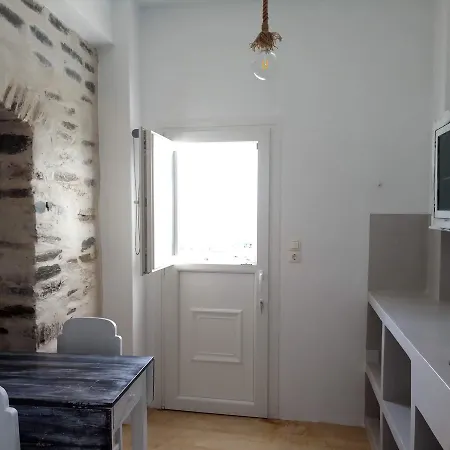 Daphne Guest house Naousa (Paros)