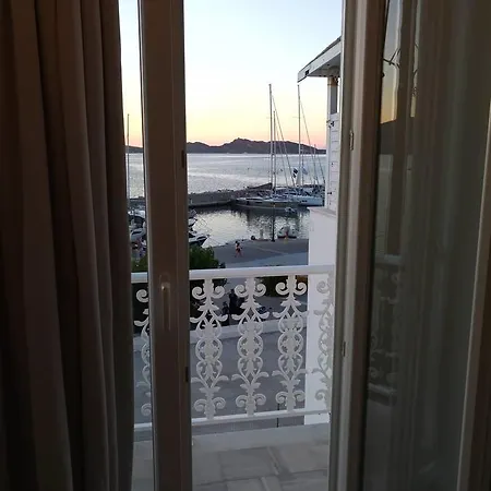 Daphne 3* נאוסה