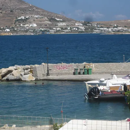 בית הארחה Daphne נאוסה