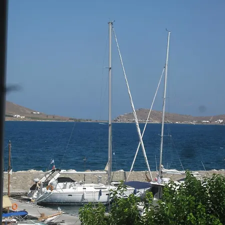 Daphne בית הארחה נאוסה