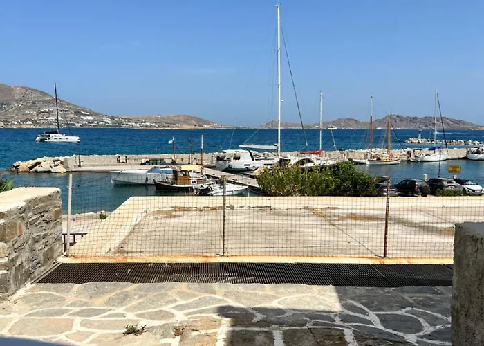 Pensión Daphne Naousa (Paros)