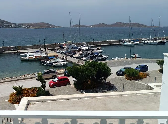 Pensión Daphne Naousa (Paros)